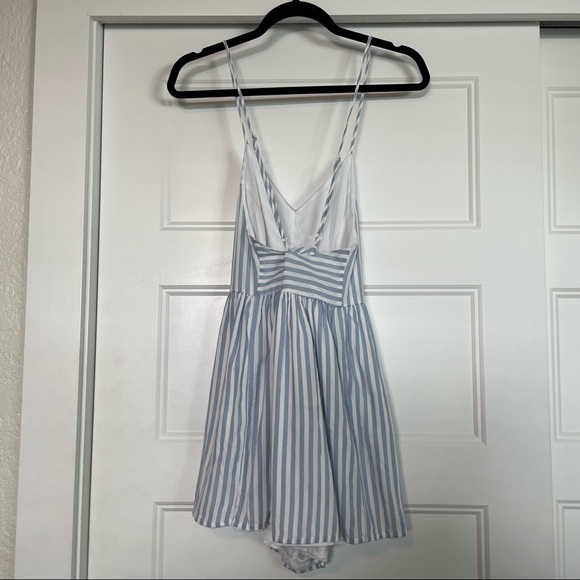 Francesca’s Blue and White Romper With Criss Cross Back - Picture 3 of 4